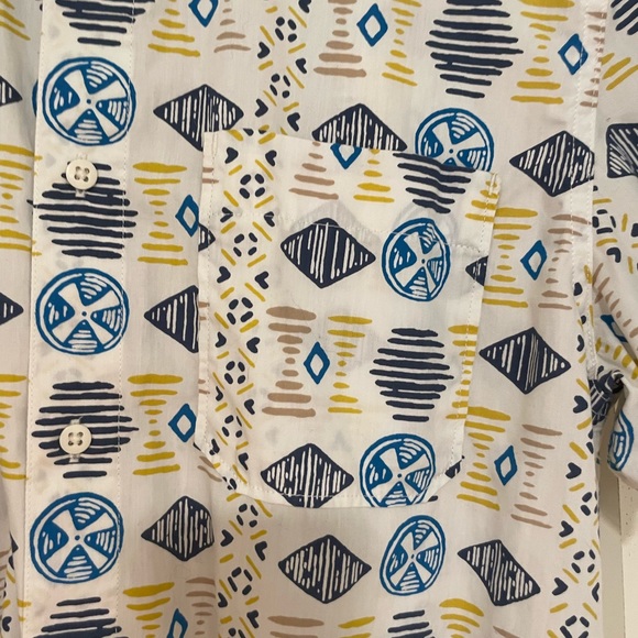 North face button down - Picture 2 of 3